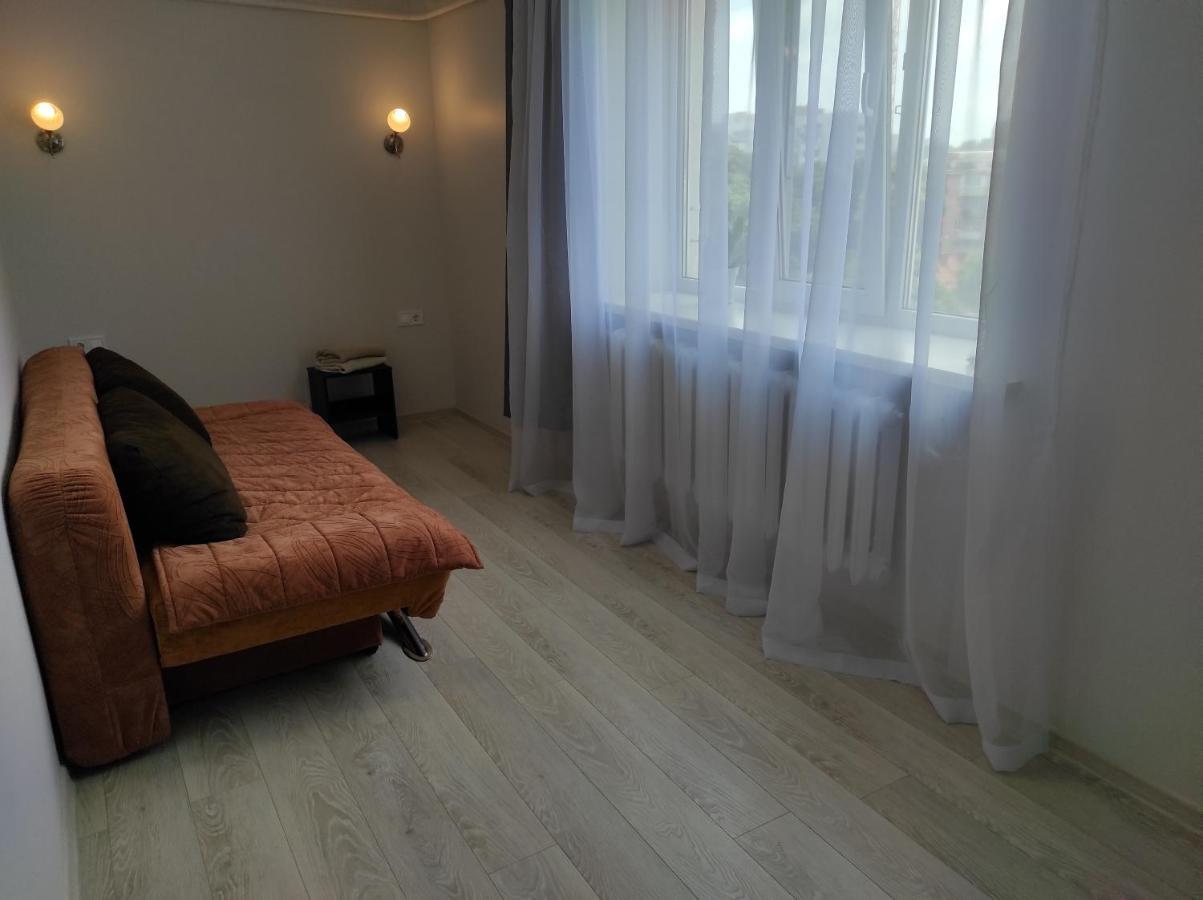 2 Комнатная С Новым Ремонтом, Кондиционером, В Самом Центре Rivne Luaran gambar